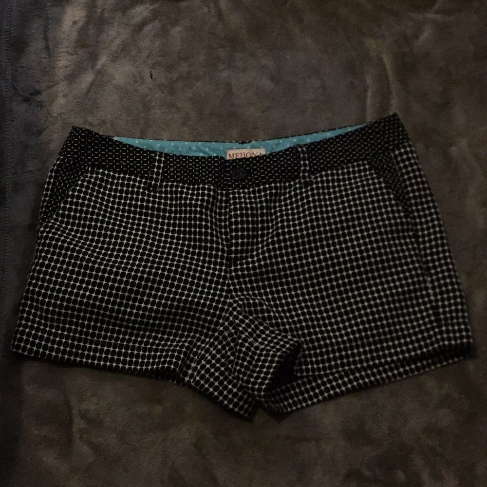 Women’s Black & White Shorts NWOT - Sz 2